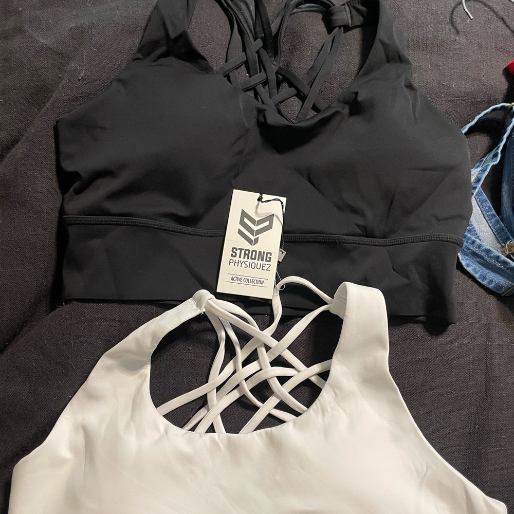 Strong Phsiquez Sports Bras